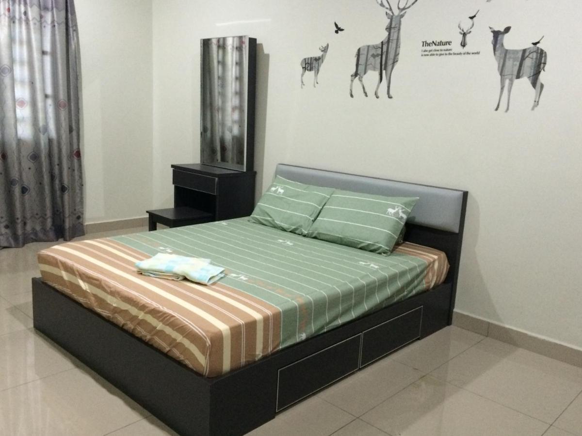 Sri Manjung Ma Maison Homestay Lumut Ngoại thất bức ảnh