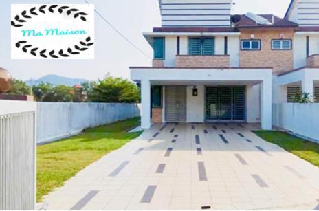 Sri Manjung Ma Maison Homestay Lumut Ngoại thất bức ảnh